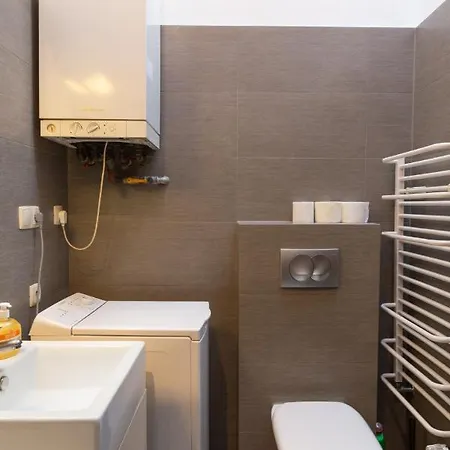 Loftus- 2 Bedrooms In The Center Apartamento Cracóvia