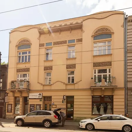 Friendly Family Loft In The Center 아파트